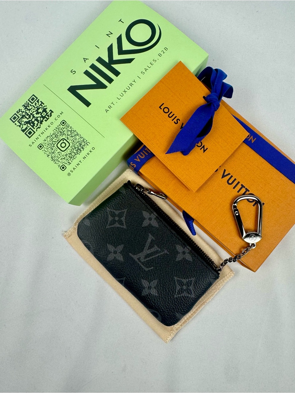 Louis Vuitton Black Monogram Key & Card Holder with Chain Clip